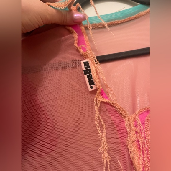 Host Pick 🌞 Custom Myae Made top - Picture 4 of 4